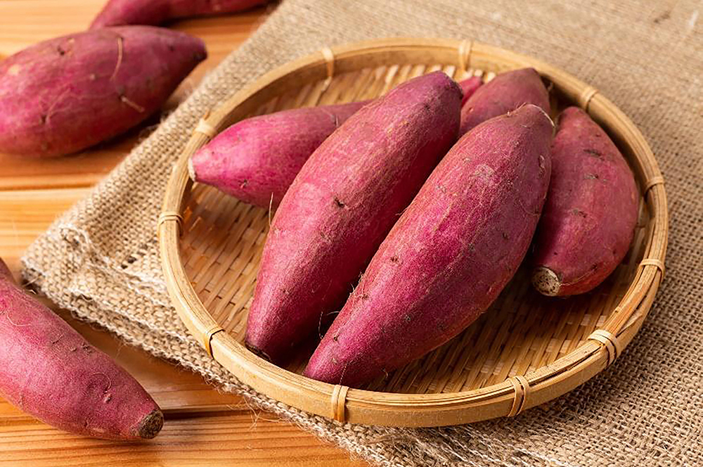 サツマイモの主な種類は？それぞれの特徴や糖質量を紹介